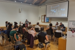 Τετάρτη, 26 Ιουλίου / απογευματινή συνεδρία: «Ο παραδοσιακός χορός και η άυλη πολιτιστική κληρονομιά». Εισήγηση της Κατερίνας Παναγοπούλου, Ιδρυτικού μέλους της Λαογραφικής Εστίας Τρίπολης.