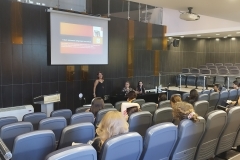 Παρασκευή, 28 Ιουλίου / πρωινή συνεδρία: «Η άυλη πολιτιστική κληρονομιά στο σχολείο». Εισήγηση της Έλενας Μπαζίνη (από κοινού με Β. Δηλάρη και Κ. Χριστοδούλου), Κοινωνικής Ανθρωπολόγου, ΔΙΝΕΠΟΚ.